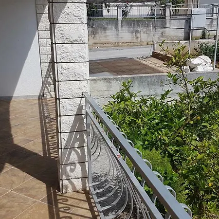 Ferienhaus Maria Dom wakacyjny Trogir